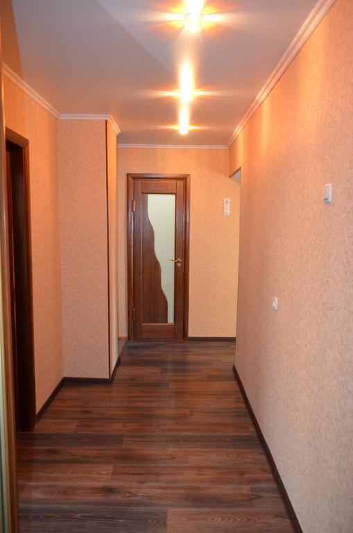 Apartment at Zhukova Street Baranovichi Eksteriør billede